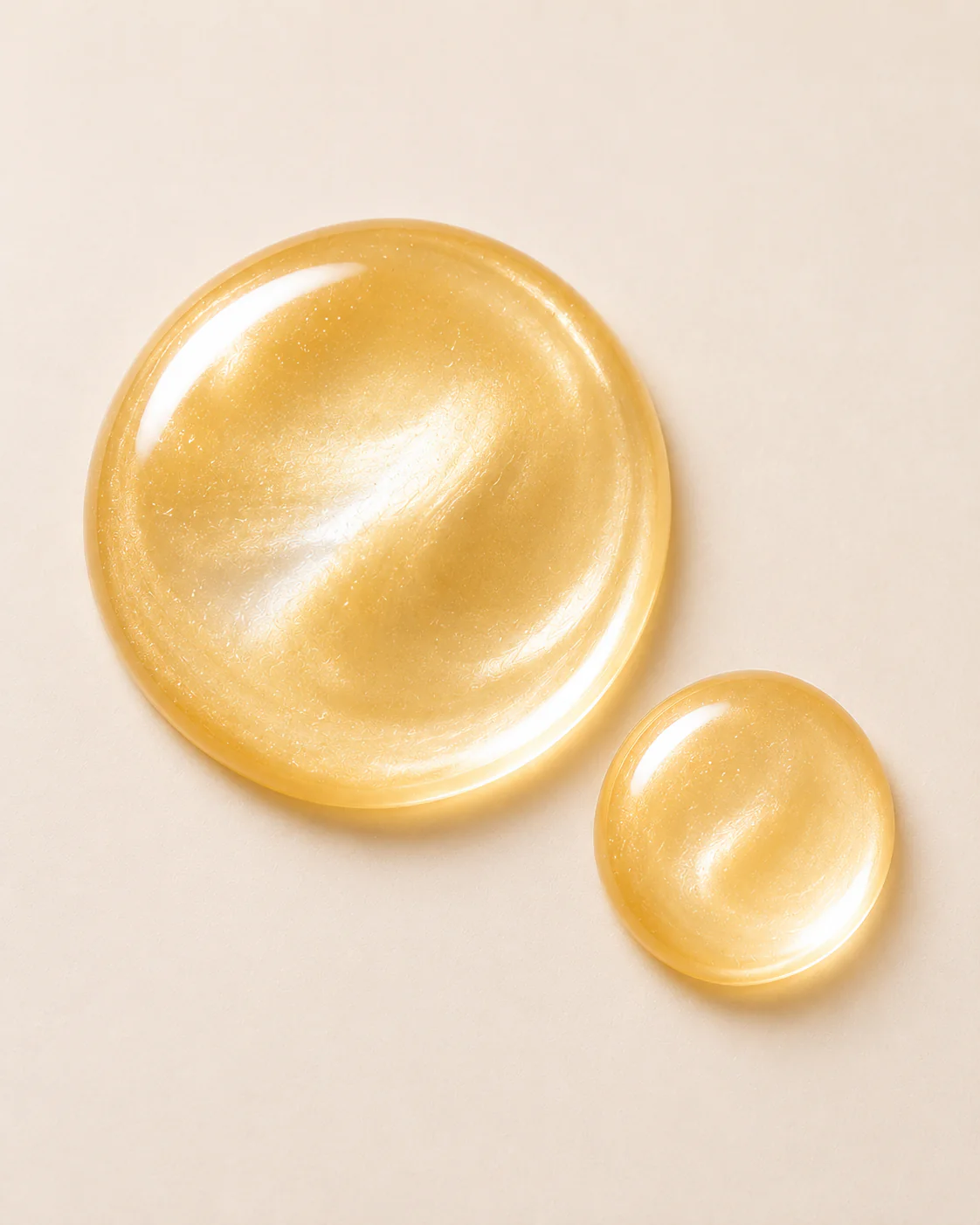 Kerala Summer Glow Shimmering Oil - Image 4